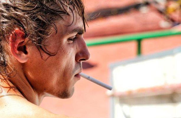 Kebiasaan yang Meningkatkan Risiko Stroke, Banyak Orang Tak Sadar!